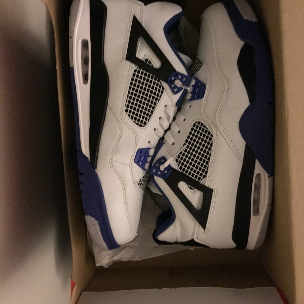 Jordan 4s motorsport new